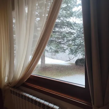 ловна резиденция длс извора Hotel